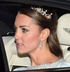 Kate-Middleton-wears-tiara
